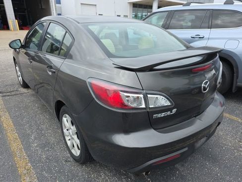 Used 2010 MAZDA MAZDA3 i Touring FWD image 2