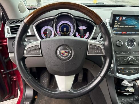 Used 2011 Cadillac SRX Luxury FWD image 11