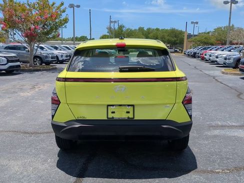 Used 2025 Hyundai Kona SE AWD/4WD image 7