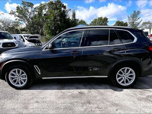 Used 2023 BMW X5 xDrive40i w/ Premium Package image 30