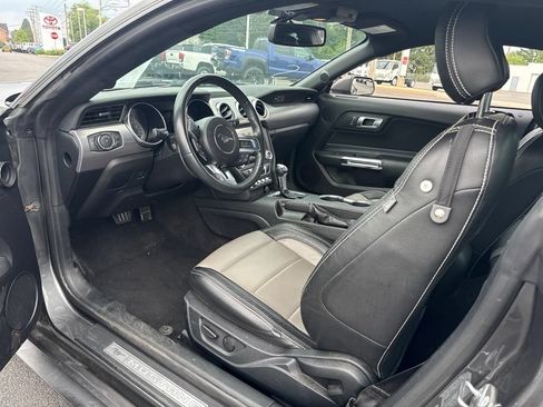 Used 2020 Ford Mustang GT w/ Equipment Group 301A RWD image 9