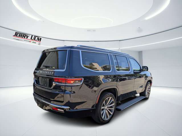 Used 2023 Jeep Grand Wagoneer 4WD image 3
