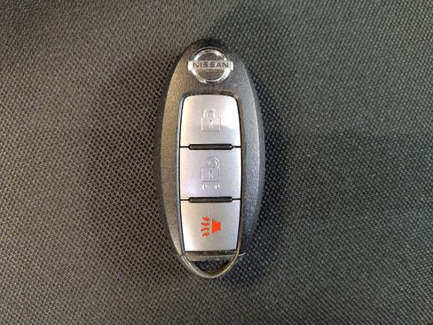 Used 2020 Nissan Pathfinder S FWD image 32