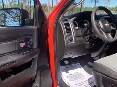 Used 2023 RAM 1500 Classic SLT image 11