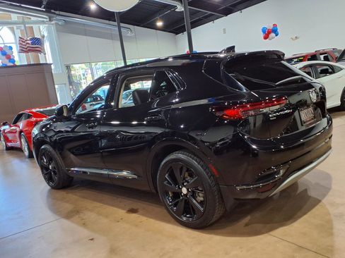 Used 2021 Buick Envision Essence w/ Technology Package I AWD/4WD image 4