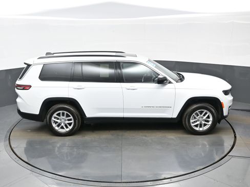 Used 2025 Jeep Grand Cherokee L Laredo w/ Trailer Tow Package image 40