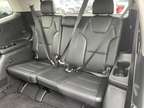 Used 2025 Kia Telluride S image 37