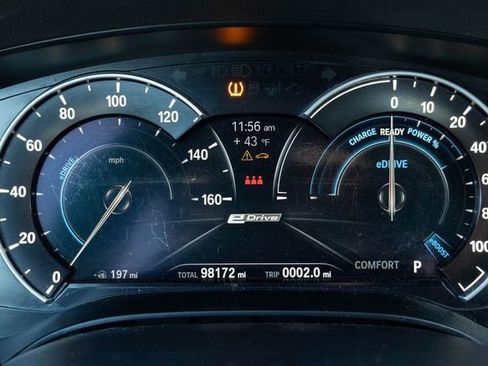 Used 2018 BMW 530e xDrive image 3