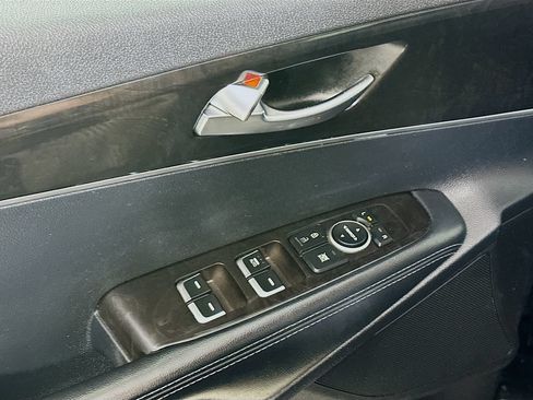 Used 2016 Kia Sorento L FWD image 21