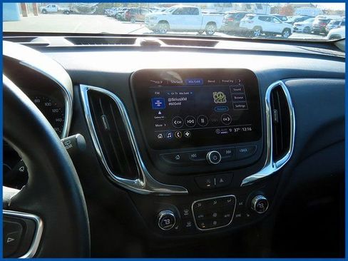 Used 2024 Chevrolet Equinox LT image 15