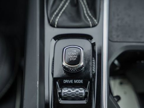 Used 2021 Volvo XC60 T6 R-Design w/ Advanced Package image 25