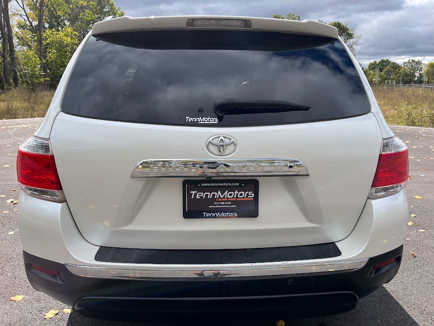 Used 2011 Toyota Highlander Limited w/ Tow Pkg FWD image 50