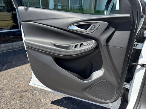 Used 2025 Buick Encore GX Preferred FWD image 18