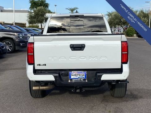 Used 2025 Toyota Tacoma TRD Sport w/ TRD Sport Upgrade Package AWD/4WD image 4