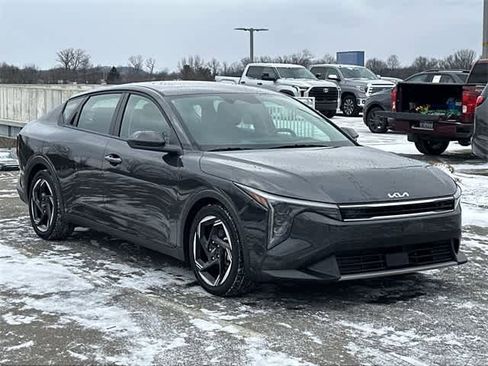 Used 2025 Kia K4 EX image 21