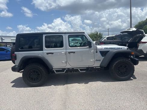 Used 2023 Jeep Wrangler Unlimited Rubicon 4xe AWD/4WD image 4