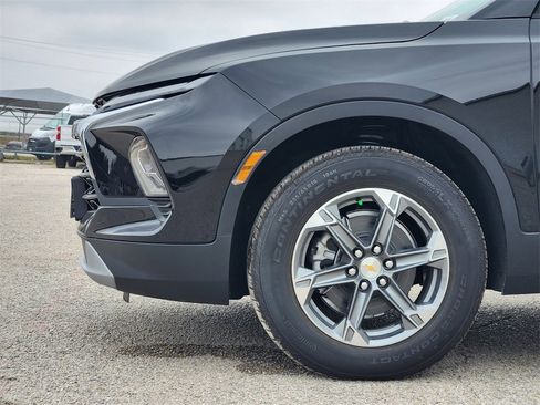New 2026 Chevrolet Blazer LT image 5