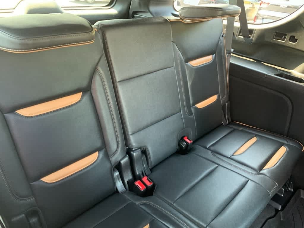 Used 2023 GMC Yukon XL AT4 w/ AT4 Premium Plus Package AWD/4WD image 22