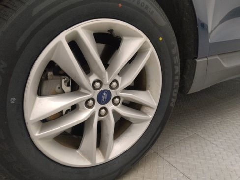 Used 2017 Ford Edge SEL w/ Equipment Group 201A image 31