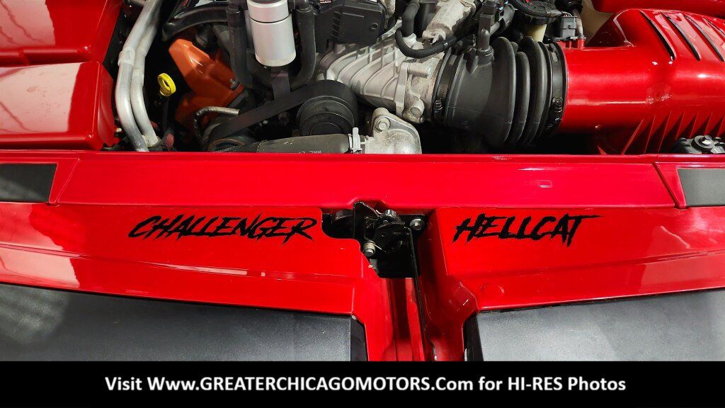 Used 2016 Dodge Challenger SRT Hellcat RWD image 25