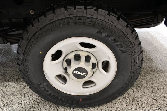 Used 2007 GMC Sierra 2500 W/T RWD image 21