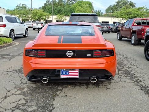 Used 2024 Nissan Z Performance w/ Heritage Edition RWD image 6