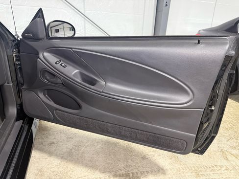 Used 2001 Ford Mustang Cobra image 23