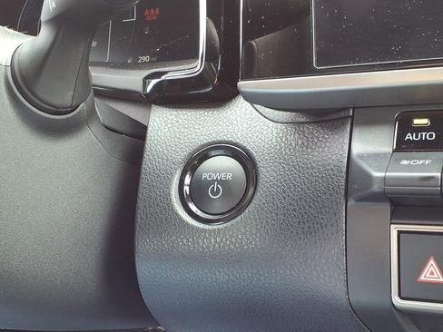 Used 2025 Toyota Camry SE w/ Multimedia Upgrade Package image 19