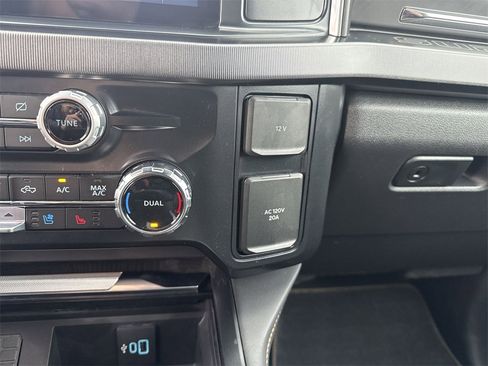 Certified 2024 Ford F350 Platinum w/ Tremor Off-Road Package image 36