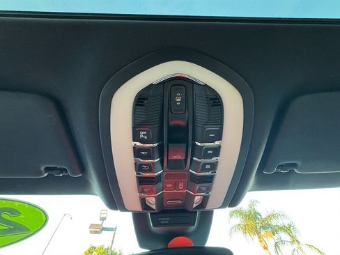 Used 2017 Porsche Macan GTS AWD/4WD image 47