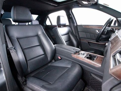 Used 2012 Mercedes-Benz E 350 4MATIC Sedan image 40