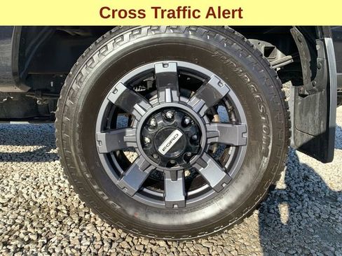 Used 2023 Ford F250 Lariat w/ Sport Appearance Package image 9