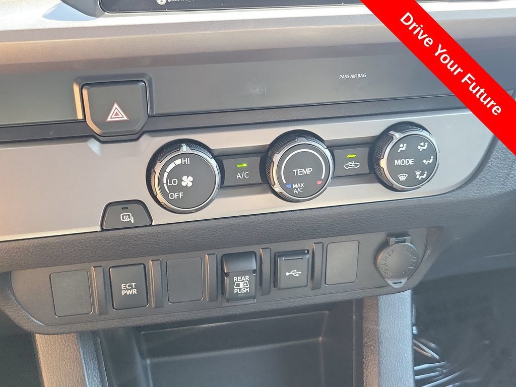 Used 2020 Toyota Tacoma SR5 RWD image 12