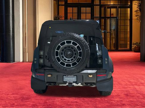 New 2026 Land Rover Defender 110 OCTA image 10