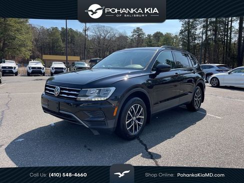 Used 2019 Volkswagen Tiguan SE w/ Panoramic Sunroof Package image 1