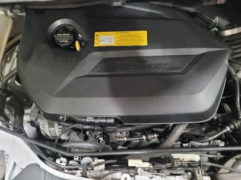 Used 2016 Ford Escape SE image 30