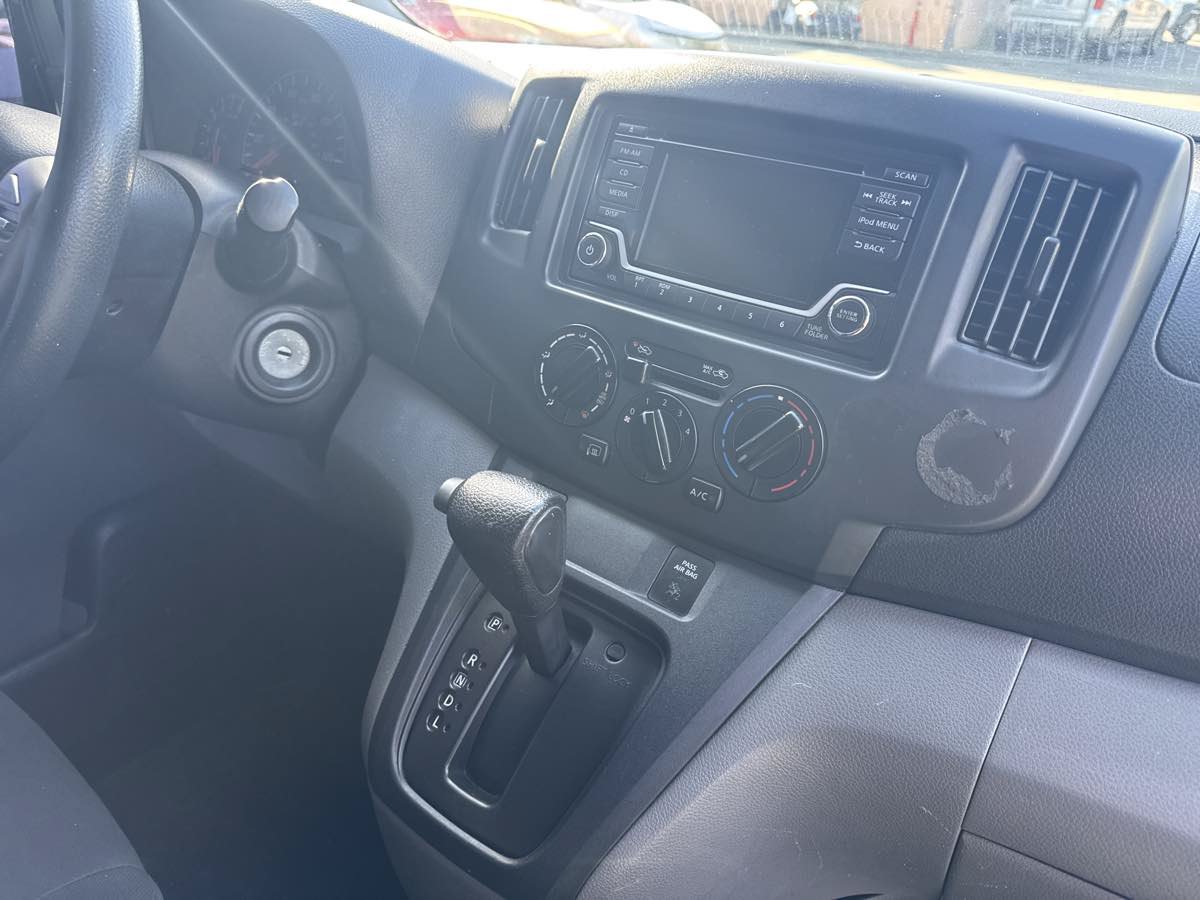 Used 2018 Nissan NV200 SV FWD image 10
