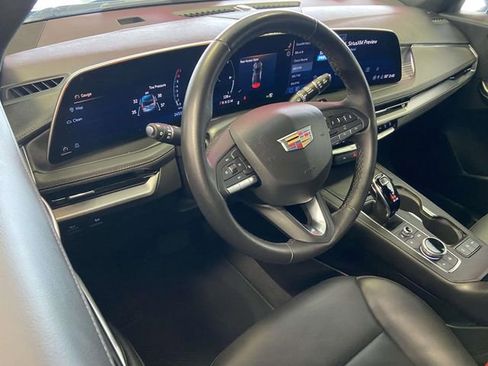 Used 2025 Cadillac XT4 Premium Luxury image 13