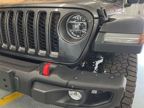 Used 2022 Jeep Gladiator Rubicon w/ LED Lighting Group image 10