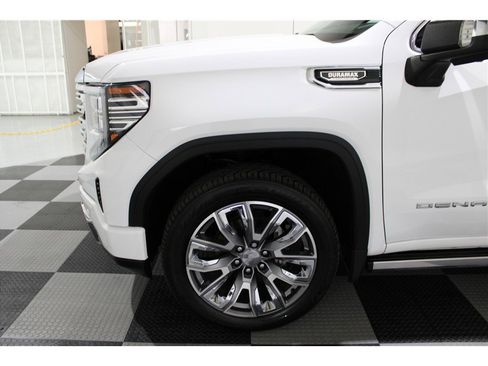 Used 2023 GMC Sierra 1500 Denali w/ Denali Reserve Package image 10