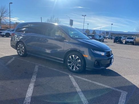 New 2026 Honda Odyssey Elite image 3