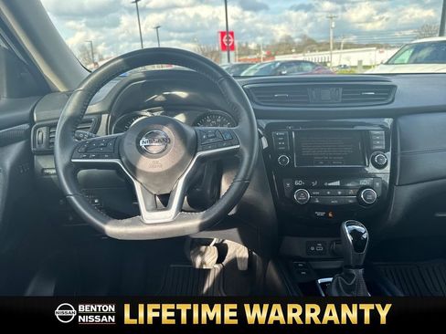 Used 2019 Nissan Rogue SL w/ Premium Package image 13
