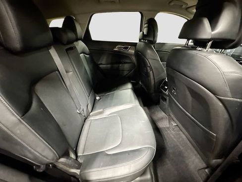 Used 2023 Kia Sportage EX image 27