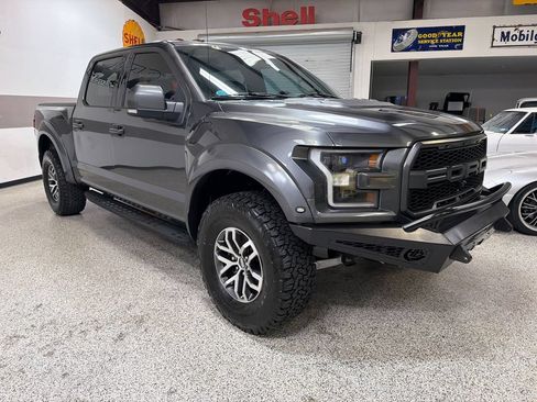 Used 2018 Ford F150 Raptor w/ Equipment Group 802A Luxury AWD/4WD image 10
