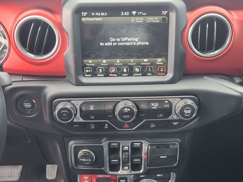 Used 2018 Jeep Wrangler Unlimited Rubicon AWD/4WD image 18