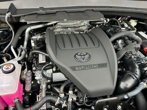 New 2026 Toyota Grand Highlander Limited image 30