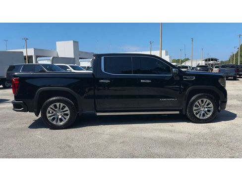 Certified 2024 GMC Sierra 1500 Denali w/ Denali Reserve Package AWD/4WD image 9