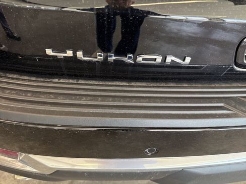 Used 2025 GMC Yukon XL Denali w/ Sun & Power Step Package image 29