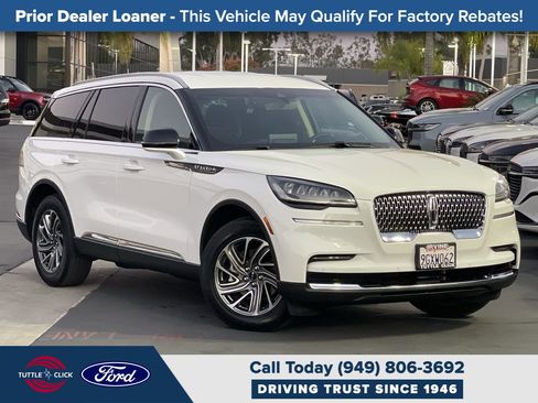 Certified 2023 Lincoln Aviator 2WD image 1