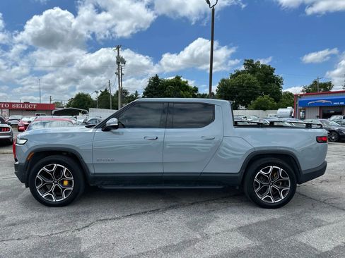 Used 2022 Rivian R1T Launch Edition image 9